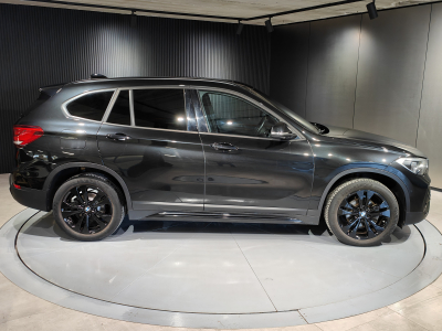 BMW X1 SDRIVE18iA PACK M TOIT PANO OUVRANT GPS CUIR
