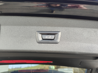 BMW X1 SDRIVE18iA PACK M TOIT PANO OUVRANT GPS CUIR