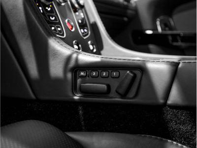 Aston Martin V8 Vantage N430 Coupé