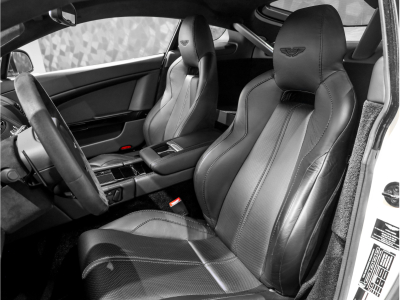 Aston Martin V8 Vantage N430 Coupé