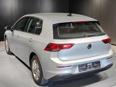 Volkswagen Golf 2.0 TDI CARPLAY GPS LED APS AV/ARR CRUISE ADAPTATIF