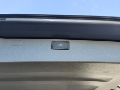 Volkswagen T6.1 Caravelle 2.0 TDI DSG 9 PLACES CARPLAY CAMERA GPS