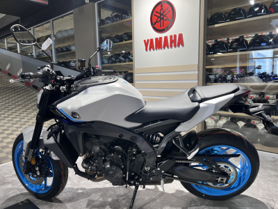 Yamaha MT-09 