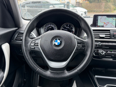 BMW 118 d 150 PS/ xDrive Advantage/LED/NAVI/
