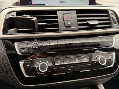 BMW 118 d 150 PS/xDrive Advantage/LED/LEDER/NAVI/