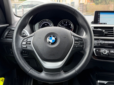 BMW 118 d 150 PS/xDrive Advantage/LED/LEDER/NAVI/