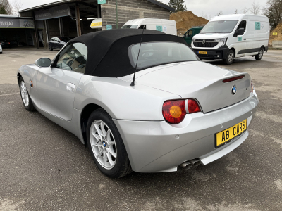 BMW Z4 2.2i Roadster Automatik Cuir Xenon PDC