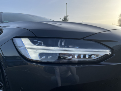Volvo V90 B4 D 4x4 Geartronic R-Design Pano