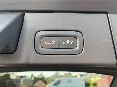 Volvo V90 B4 D 4x4 Geartronic R-Design Pano