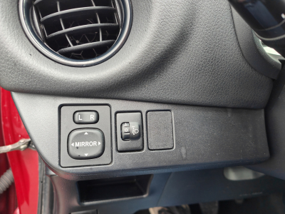 Toyota Yaris 1.3 VVT-I GPS BLUETOOTH CLIMATISATION CAMERA