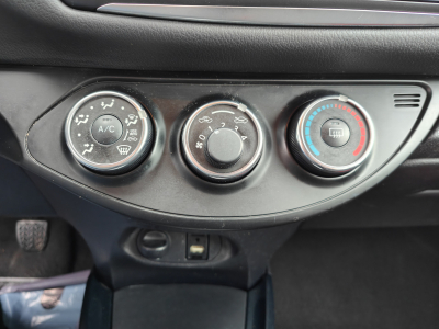 Toyota Yaris 1.3 VVT-I GPS BLUETOOTH CLIMATISATION CAMERA