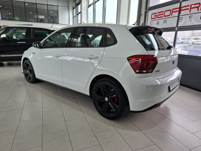 Volkswagen Polo GTI 2.0 GTI 200 DSG,1 HAND, NAVI, KEYLESS, CARPLAY,