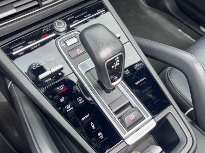 Porsche Cayenne 3.0 V6/PANORAMA/KAMERA/21/1ST HAND/VOLL SERVICE