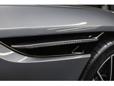 Aston Martin DB12 V8 Twin Turbo - CONCOURS BLUE