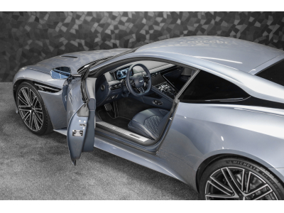 Aston Martin DB12 V8 Twin Turbo - CONCOURS BLUE
