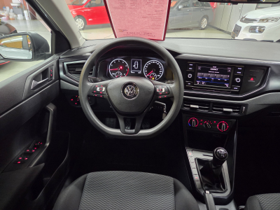Volkswagen Polo 1.0 TRENDLINE 65CV