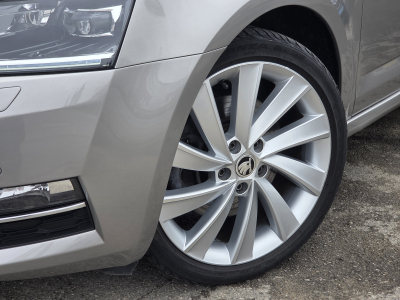 Skoda Octavia TDI DSG 150CV EDITION Laurin & klement