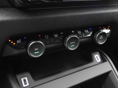 Citroën C4 1.2 Hybride 145 e-DC6 Max