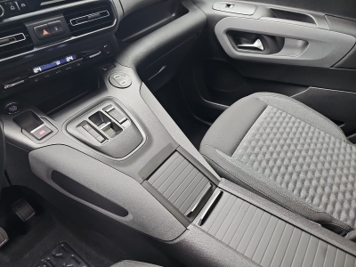 Peugeot Rifter 1.5 BlueHDi 130 EAT8 GT