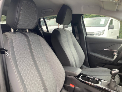 Peugeot 208 1.2 PureTech Hýbrid 110 E-DSC6 Allure