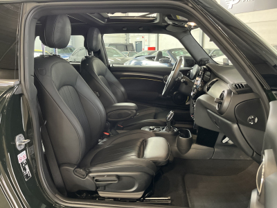 MINI John Cooper Works 17/KEYLESS/YOURS/CHILI/ PANO/Camera/VOLL