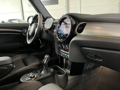 MINI John Cooper Works 17/KEYLESS/YOURS/CHILI/ PANO/Camera/VOLL