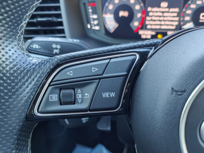 Audi A1 A1 SPOERTBACK 35 TFSI S-LINE INTERIEUR GPS BLUETOOTH