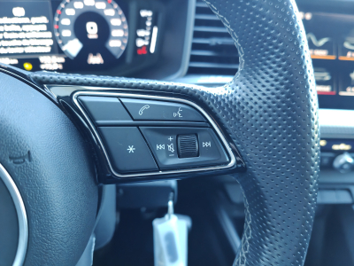 Audi A1 A1 SPOERTBACK 35 TFSI S-LINE INTERIEUR GPS BLUETOOTH