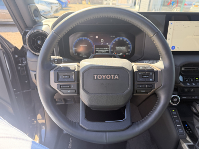 Toyota Land Cruiser LC 5d 2.8 Diesel AT VX-L LHD