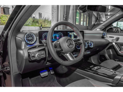 Mercedes-Benz A 200 A 200 1.4T 7G-DCT FULL/AMG/PANO/360°/VOLL