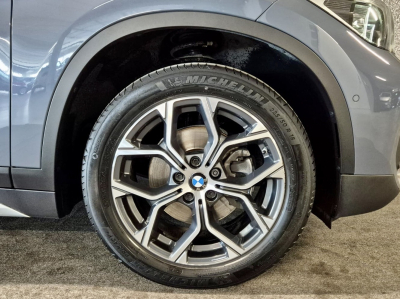 BMW X1 SPORTLINE HEAD UP LED CUIR NAVI 1 HAND