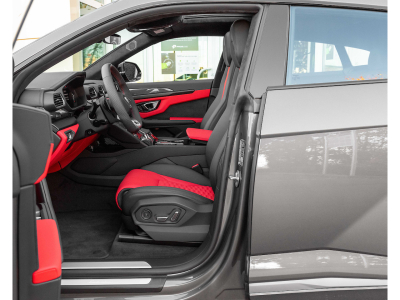 Lamborghini Urus 4.0 V8 Auto./PANO/23/360°/B&O/HUD/CARBON/VOLL