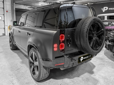 Land-Rover Defender DEFENDER 110 D250X-DYNAMIC SE AWD MY25