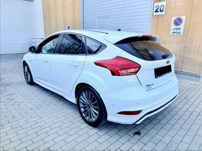 Ford Focus 1.0 EcoBoost 125 ST-Line