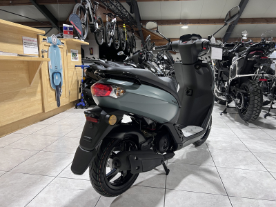 Peugeot Kisbee CL A   25 km/h