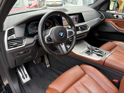 BMW X5 M50 7-SITZE /PANO/ AHK/LUFT/22/Harman-Kardon/360°/VOLL