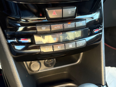 Peugeot e-2008 2008 Allure GT LINE/PANO/KAMERA/LEDER/