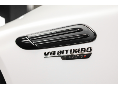 Mercedes-Benz SL 63 AMG 4 MATIC + / MANUFAKTUR Opalite White Magno