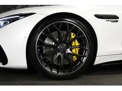 Mercedes-Benz SL 63 AMG 4 MATIC + / MANUFAKTUR Opalite White Magno