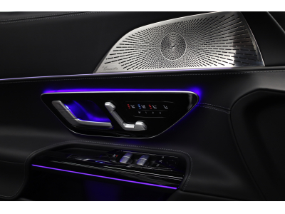 Mercedes-Benz SL 63 AMG 4 MATIC + / MANUFAKTUR Opalite White Magno