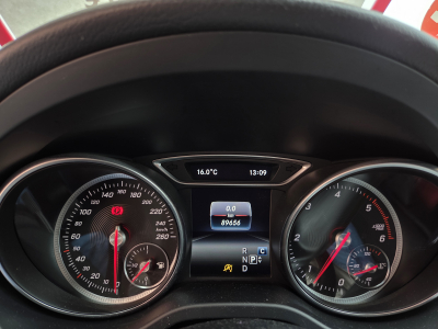 Mercedes-Benz CLA 200 D 7G-DCT COUPE AMG-LINE