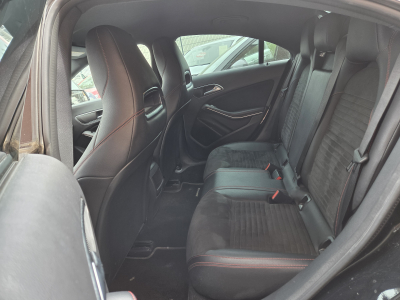 Mercedes-Benz CLA 200 D 7G-DCT COUPE AMG-LINE