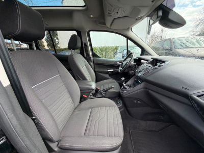 Ford Grand Tourneo Connect Titanium/Pano/7xsit/kamera