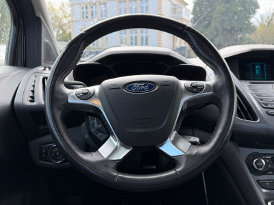 Ford Grand Tourneo Connect Titanium/Pano/7xsit/kamera
