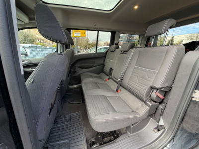 Ford Grand Tourneo Connect Titanium/Pano/7xsit/kamera