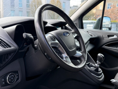 Ford Grand Tourneo Connect Titanium/Pano/7xsit/kamera