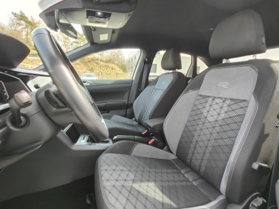 Volkswagen Taigo 1.0 TSI DSG R-LINE CARPLAY CAMERA LED GPS