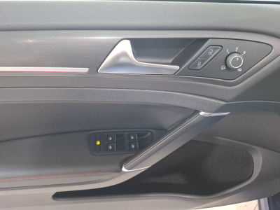 Volkswagen Golf GTI VII 2.0 TSI 245 DSG PERFORMANCE, VIRTUAL, COCKPIT, LED, NAVI, CUIR, CARPLAY, 1 HAND