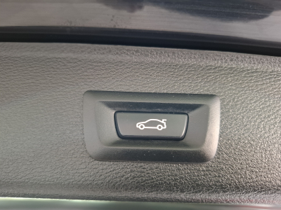 BMW X3 XDRIVE 28i Pack M, CUIR, NAVI, PANORAMA, 4*4, BLUETOOTH, ALU 19'', GARANTIE, CARNET D'ENTRETIEN