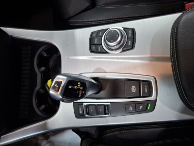 BMW X3 XDRIVE 28i Pack M, CUIR, NAVI, PANORAMA, 4*4, BLUETOOTH, ALU 19'', GARANTIE, CARNET D'ENTRETIEN